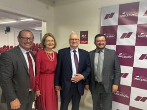 Rodrigo-Valgas-com-ministro-Fachin-e-outros